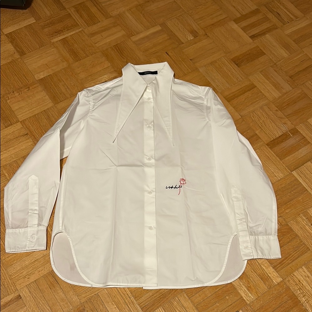 Mo & Co White Shirt with Embroidered Detail